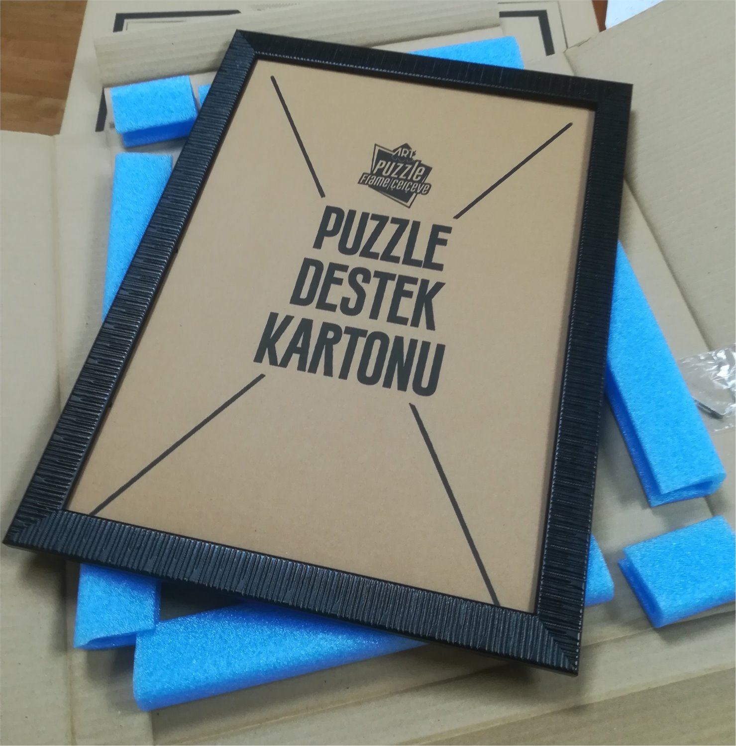 ART PUZZLE Rám na puzzle 48x34cm černý (5701) Puzzlepuzzle.cz