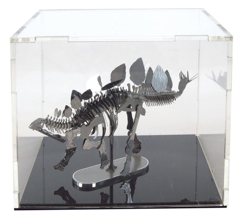 METAL EARTH Vitrínka na kovové modely z plexiskla (12,7x10,1x10,1 cm)