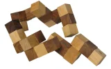 MI-TOYS Dřevěný hlavolam Cube Chain