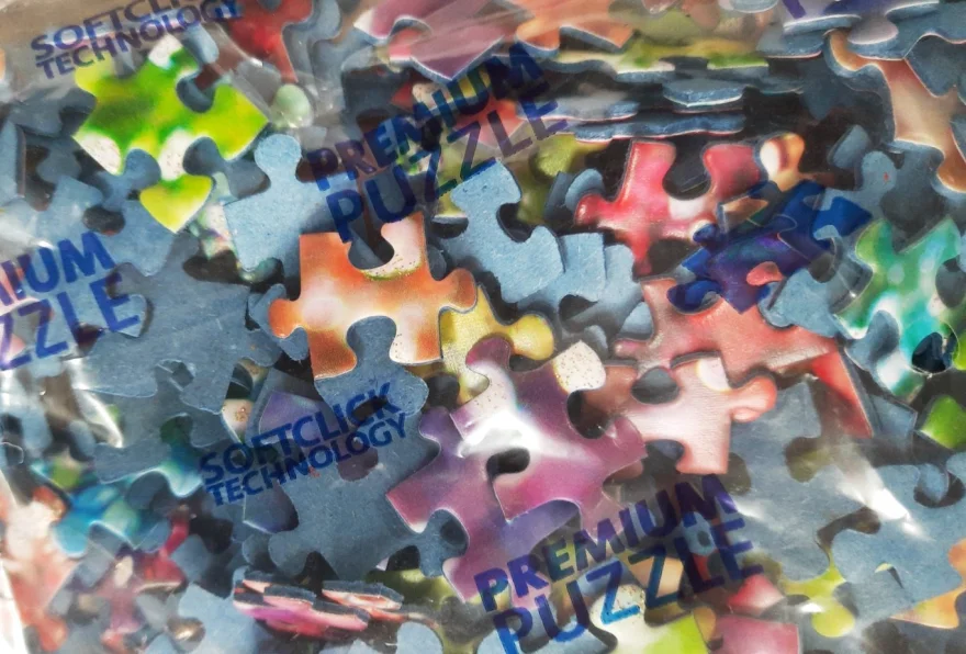 puzzle-challenge-glitter-1000-dilku-144794.jpg