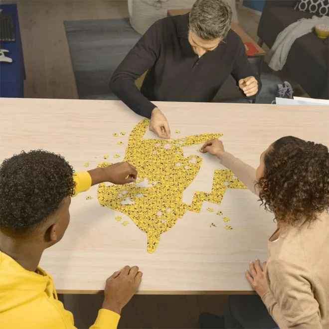 RAVENSBURGER Tvarové puzzle Pokémon Pikachu 727 dílků