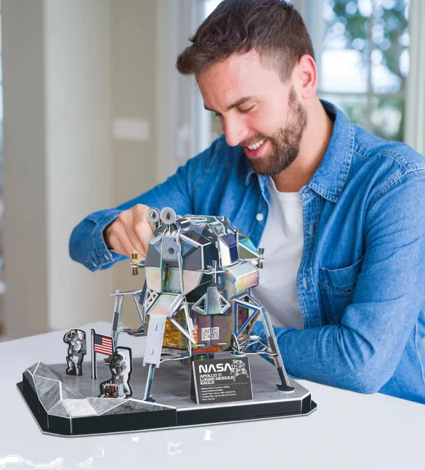 CubicFun 3D puzzle NASA: Apollo 11, Lunární modul Eagle 93 dílků