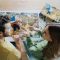 TREFL Puzzle Premium Plus Iconic Moments: Kráska a zvíře 1000 dílků