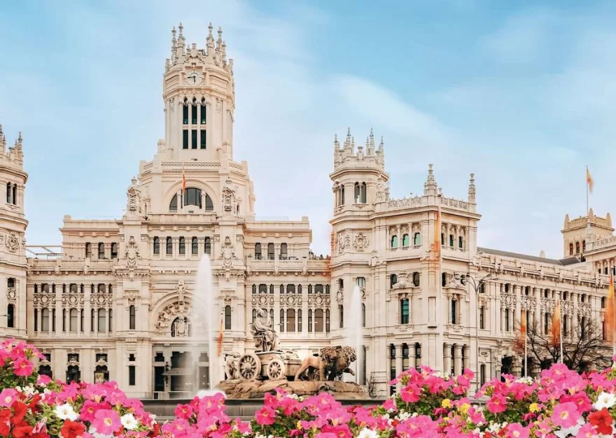 puzzle-ravensburger-1000-dilku-palac-cibeles-madrid-240703.jpg