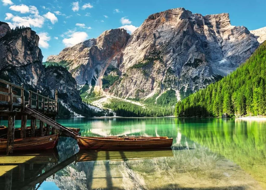 Puzzle Ravensburger 1000 dílků Lago di Braies, Itálie