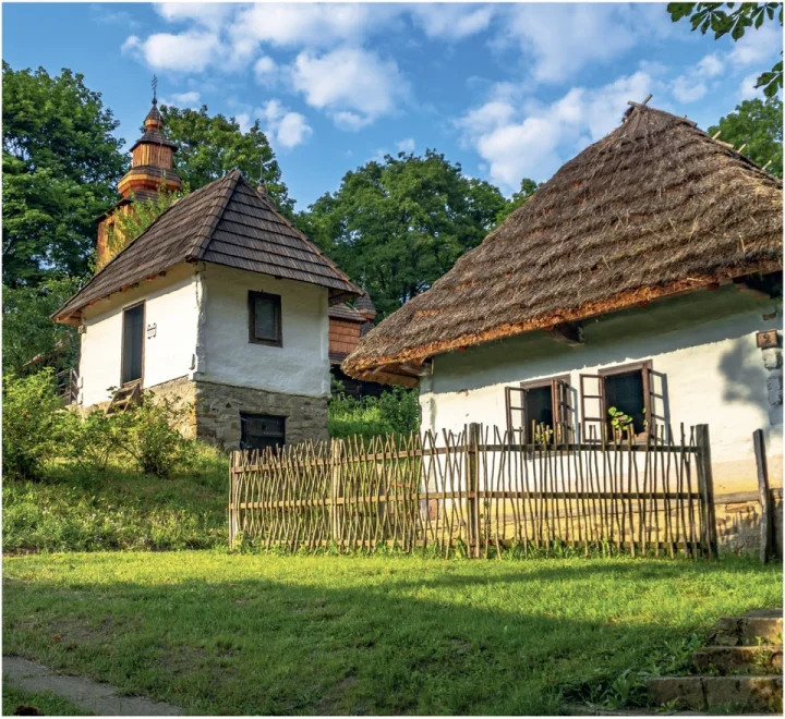 Puzzle Dino 60 dílků Travel Slovakia: Skanzen Humenné