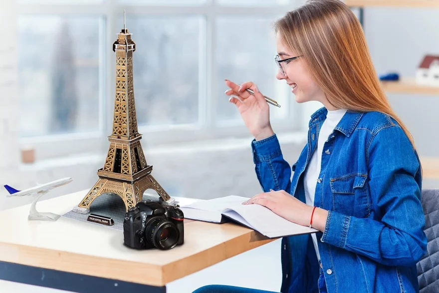 CUBICFUN 3D puzzle Eiffelova věž zlatá 39 dílků