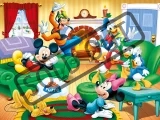 TREFL Mickey Mouse a přátelé - dlouhý příběh 9v1